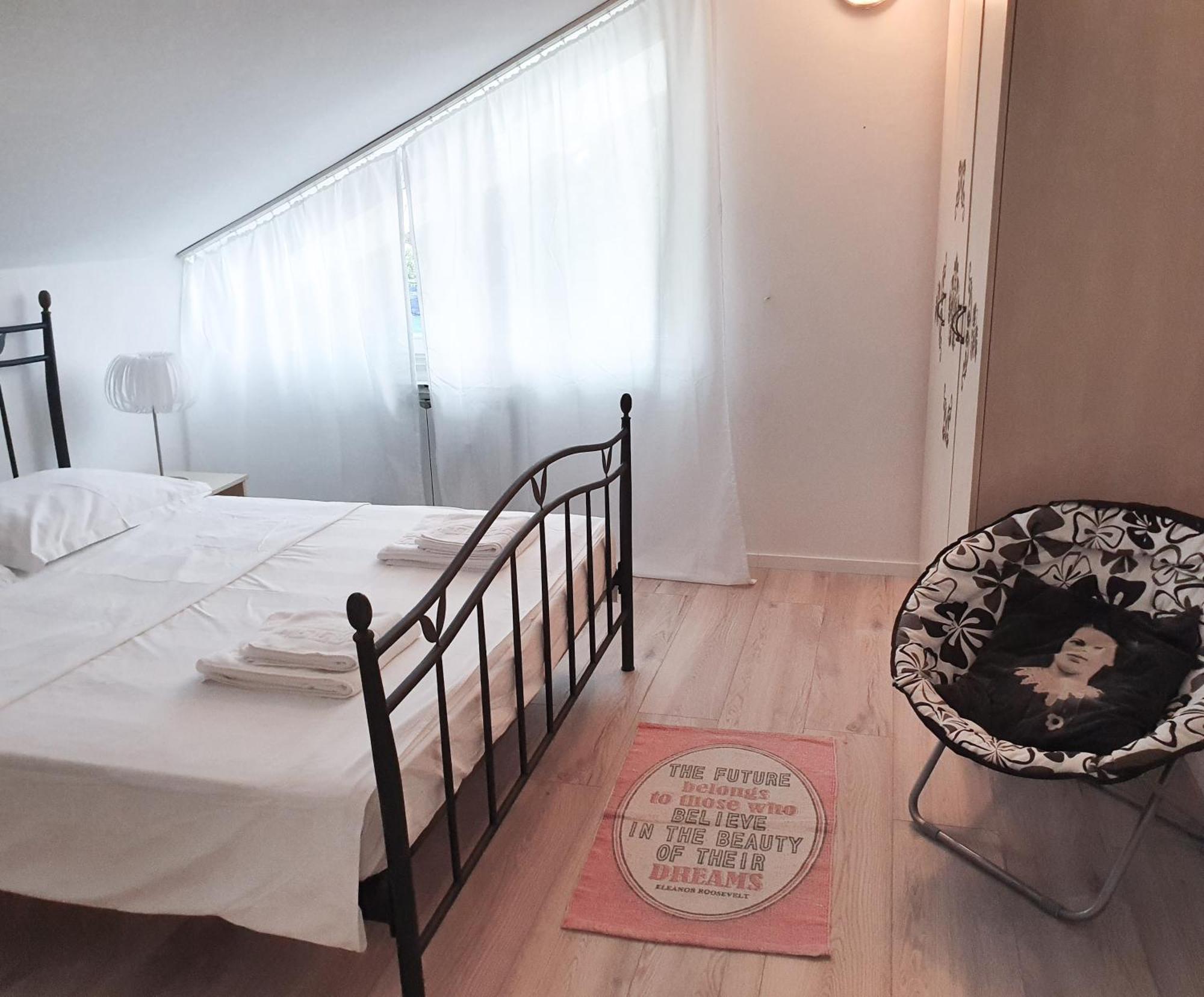 Lukas Apartment *